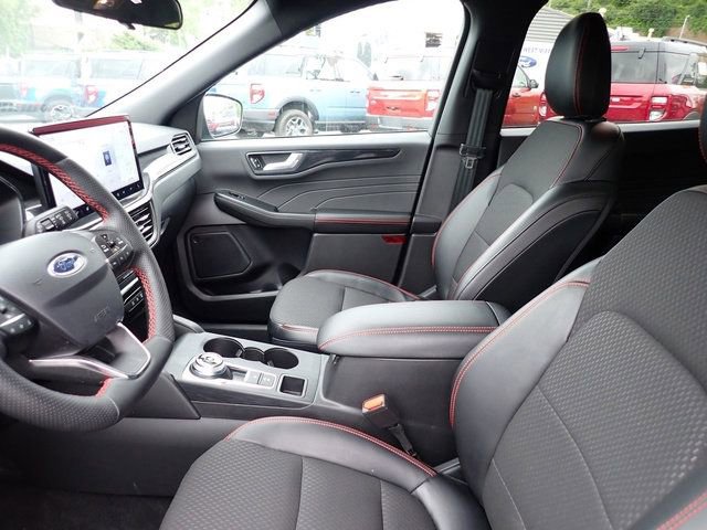 Certified 2024 Ford Escape ST-Line w/ Tech Pack #1 AWD/4WD image 16