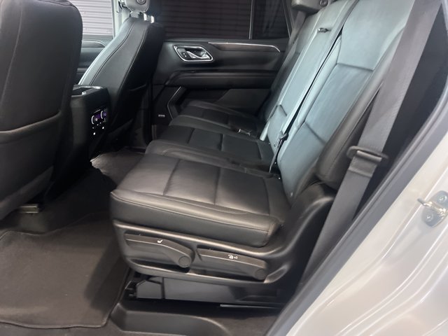Used 2024 Chevrolet Tahoe Z71 w/ Luxury Package AWD/4WD image 11