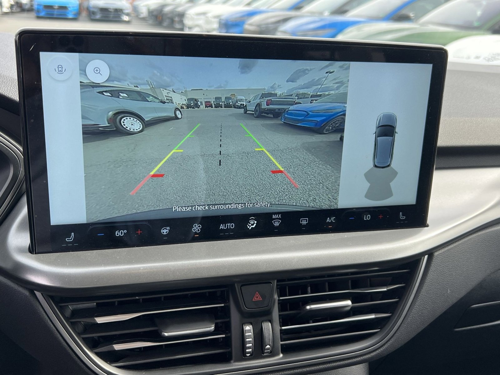 Certified 2025 Ford Escape SE image 19