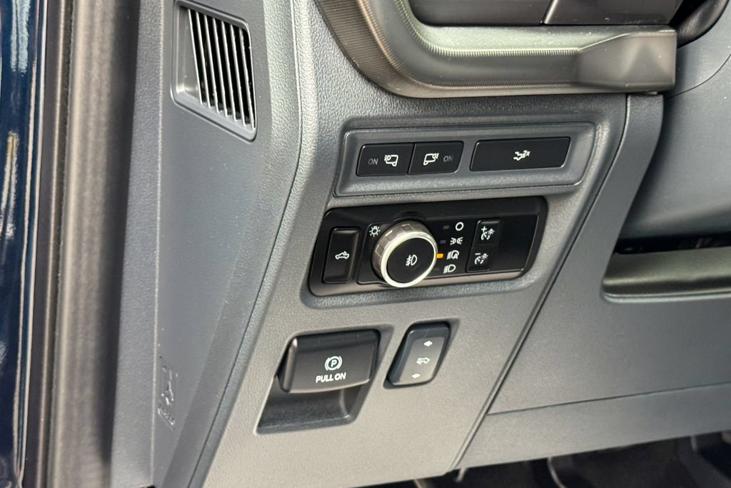 Certified 2024 Ford F150 Lariat AWD/4WD image 31