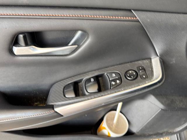 Used 2021 Nissan Sentra SR FWD image 11