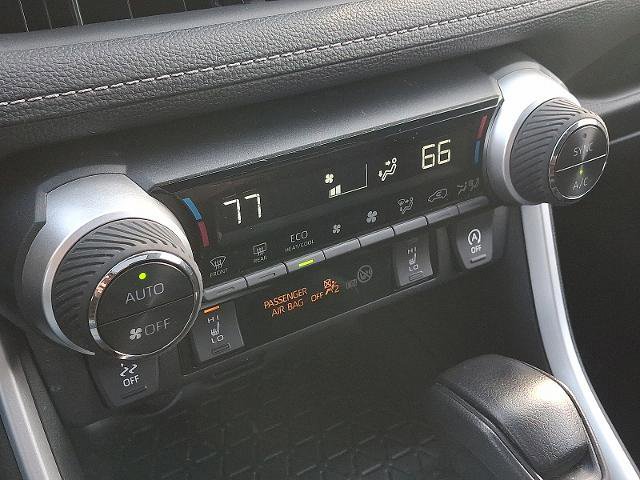 Used 2021 Toyota RAV4 XLE w/ Convenience Package image 16
