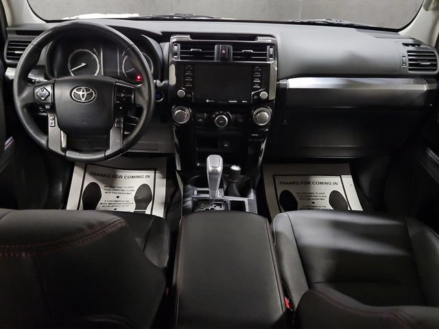 Used 2022 Toyota 4Runner TRD Off-Road Premium AWD/4WD image 2