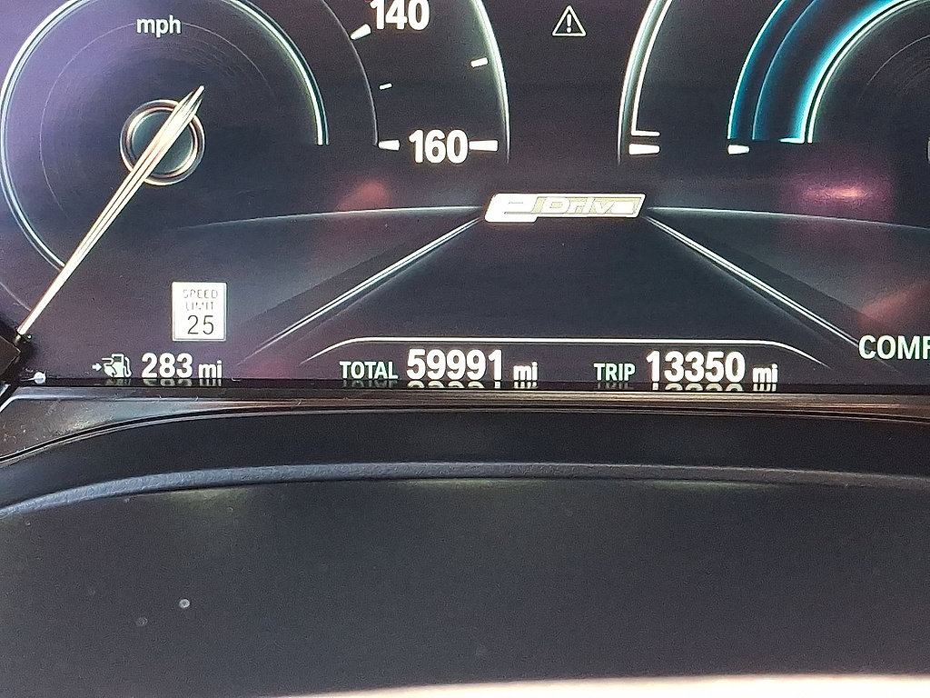 Used 2019 BMW 530e xDrive w/ Convenience Package AWD/4WD image 19
