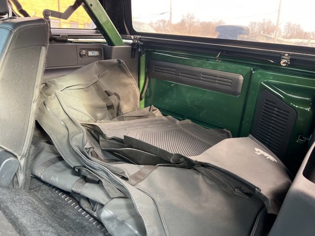 Certified 2023 Ford Bronco Black Diamond image 21