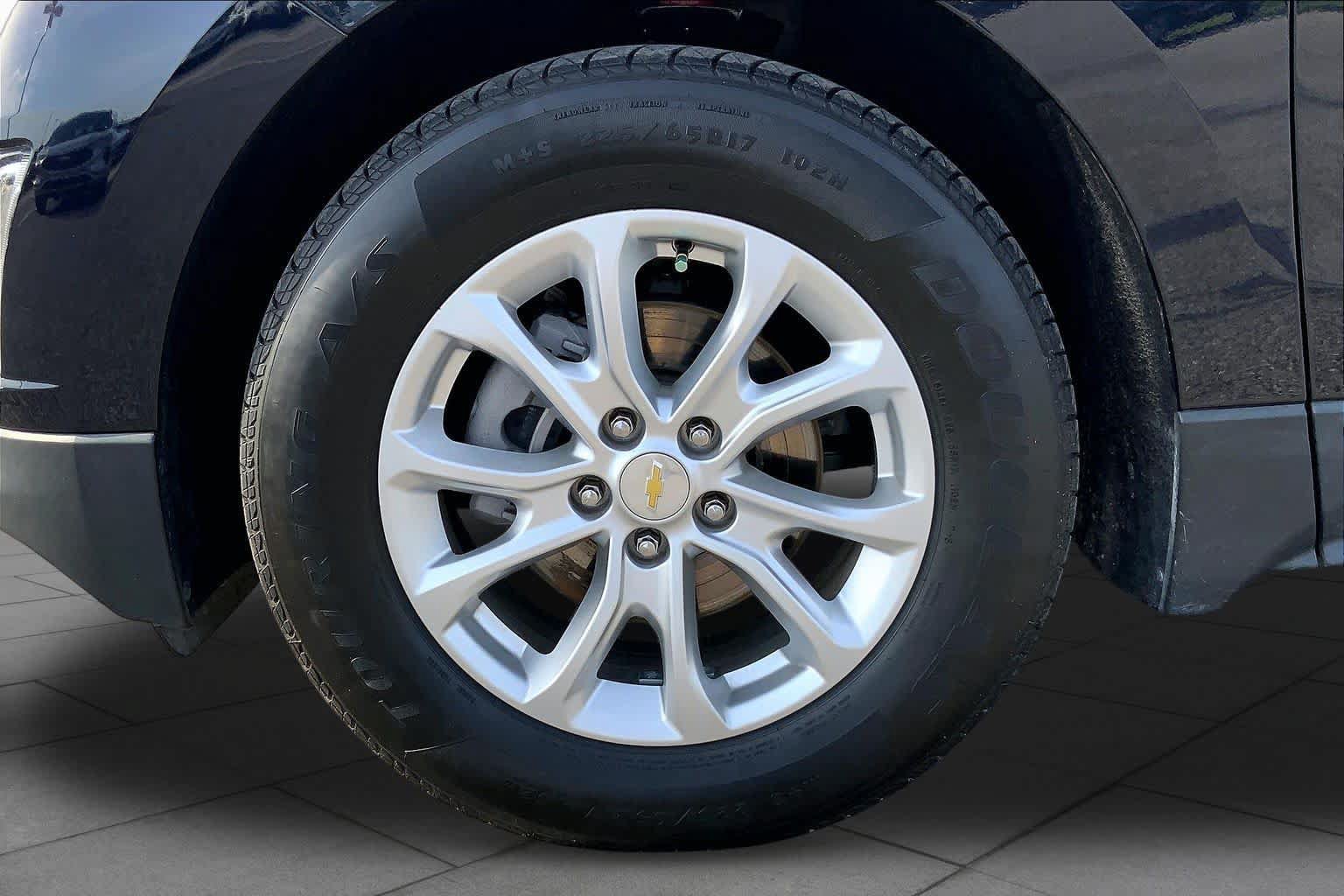 Used 2020 Chevrolet Equinox LT FWD image 11