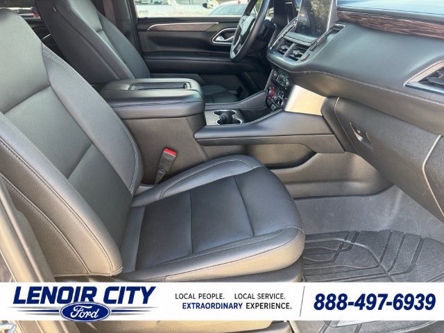 Used 2023 Chevrolet Tahoe LT w/ Luxury Package AWD/4WD image 13