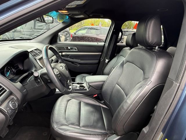 Certified 2018 Ford Explorer XLT w/ Equipment Group 202A FWD image 6