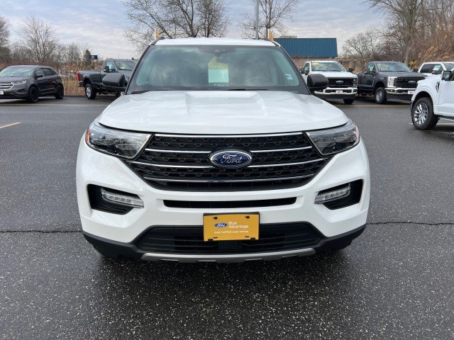 Certified 2022 Ford Explorer XLT w/ Equipment Group 202A AWD/4WD image 2