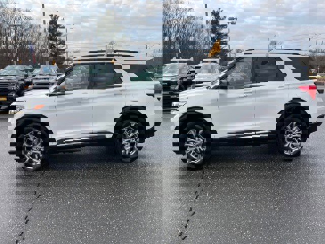 Certified 2022 Ford Explorer XLT w/ Equipment Group 202A video 2