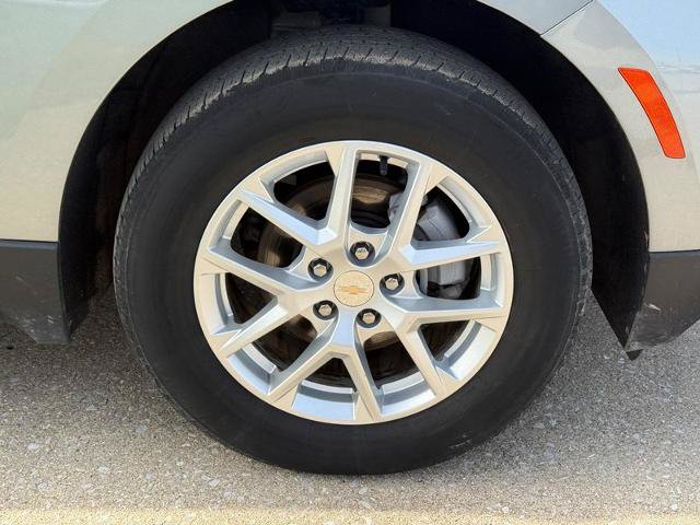 Used 2024 Chevrolet Equinox LT AWD/4WD image 7