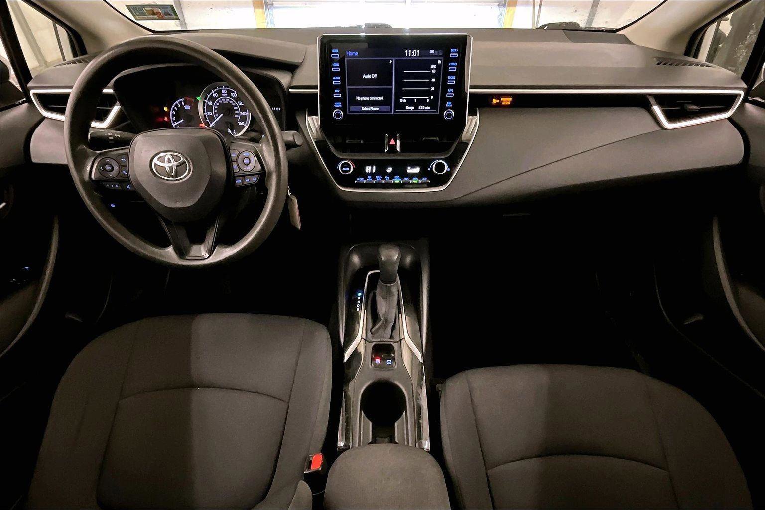 Used 2020 Toyota Corolla LE image 14