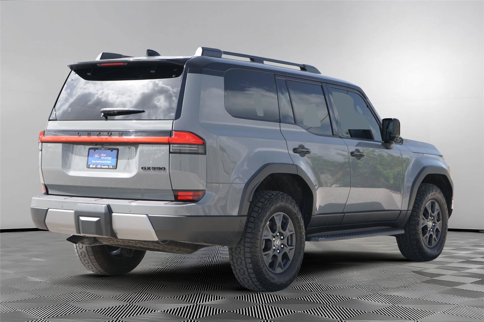 Used 2024 Lexus GX 550 AWD/4WD image 5