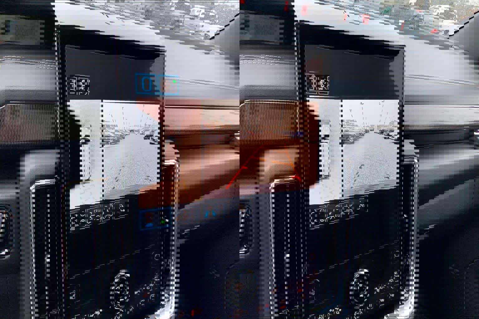 Used 2025 GMC Yukon XL Elevation image 27