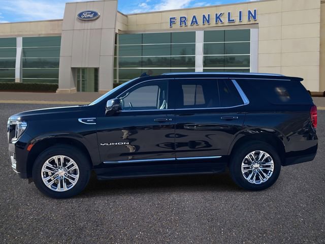 Used 2021 GMC Yukon SLT w/ SLT Premium Package image 2