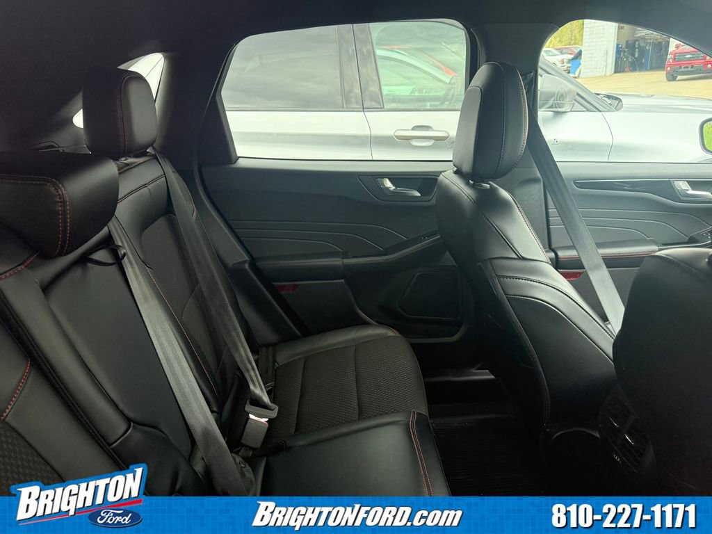 Certified 2024 Ford Escape ST-Line w/ Tech Pack #1 AWD/4WD image 8