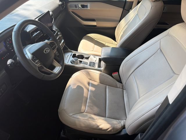 Certified 2021 Ford Explorer Limited w/ Equipment Group 301A RWD image 4