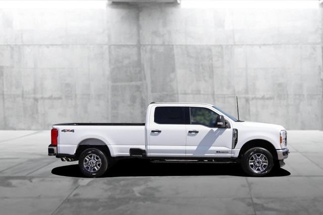 Certified 2025 Ford F350 XLT AWD/4WD image 5