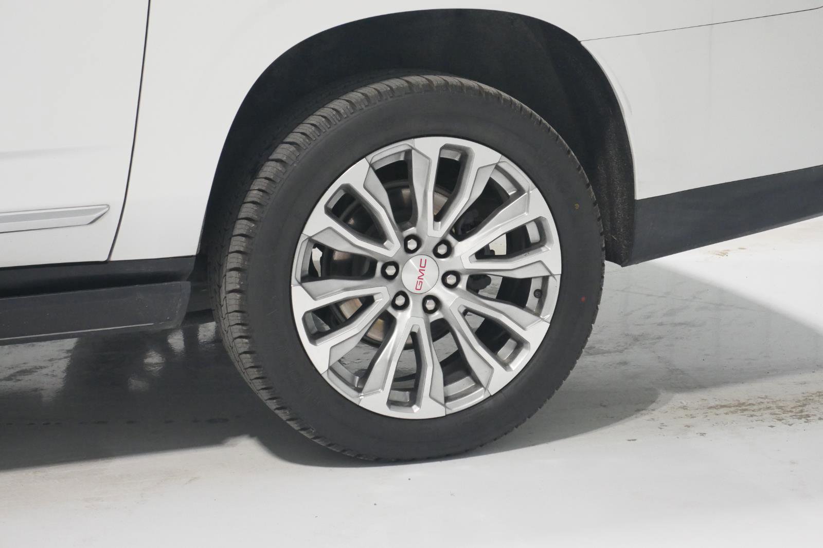 Used 2023 GMC Yukon XL Denali image 29