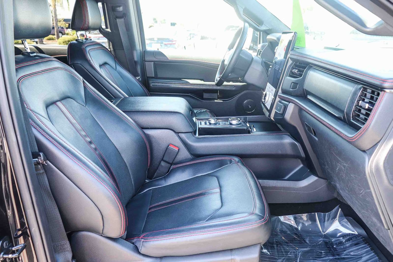 Certified 2022 Ford Expedition Max Limited AWD/4WD image 16