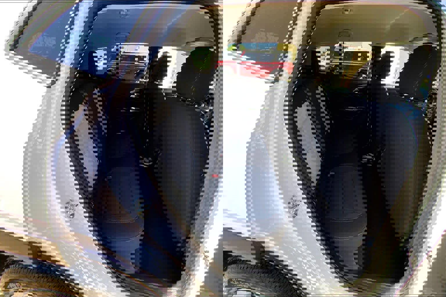 Used 2025 Chevrolet Trax LS image 20