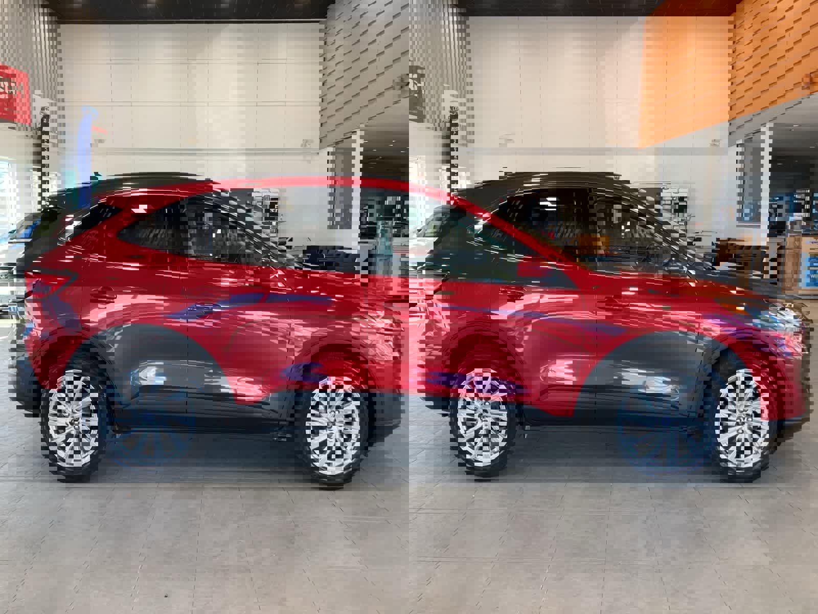 Certified 2021 Ford Escape Titanium w/ Titanium Elite Package image 4