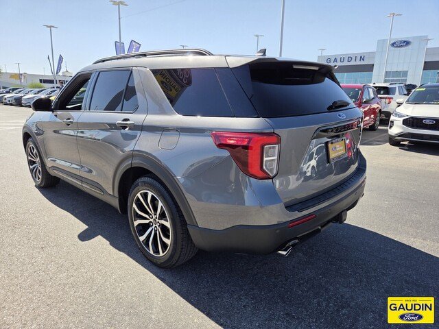Certified 2023 Ford Explorer ST-Line w/ Class IV Trailer Tow Package RWD image 5