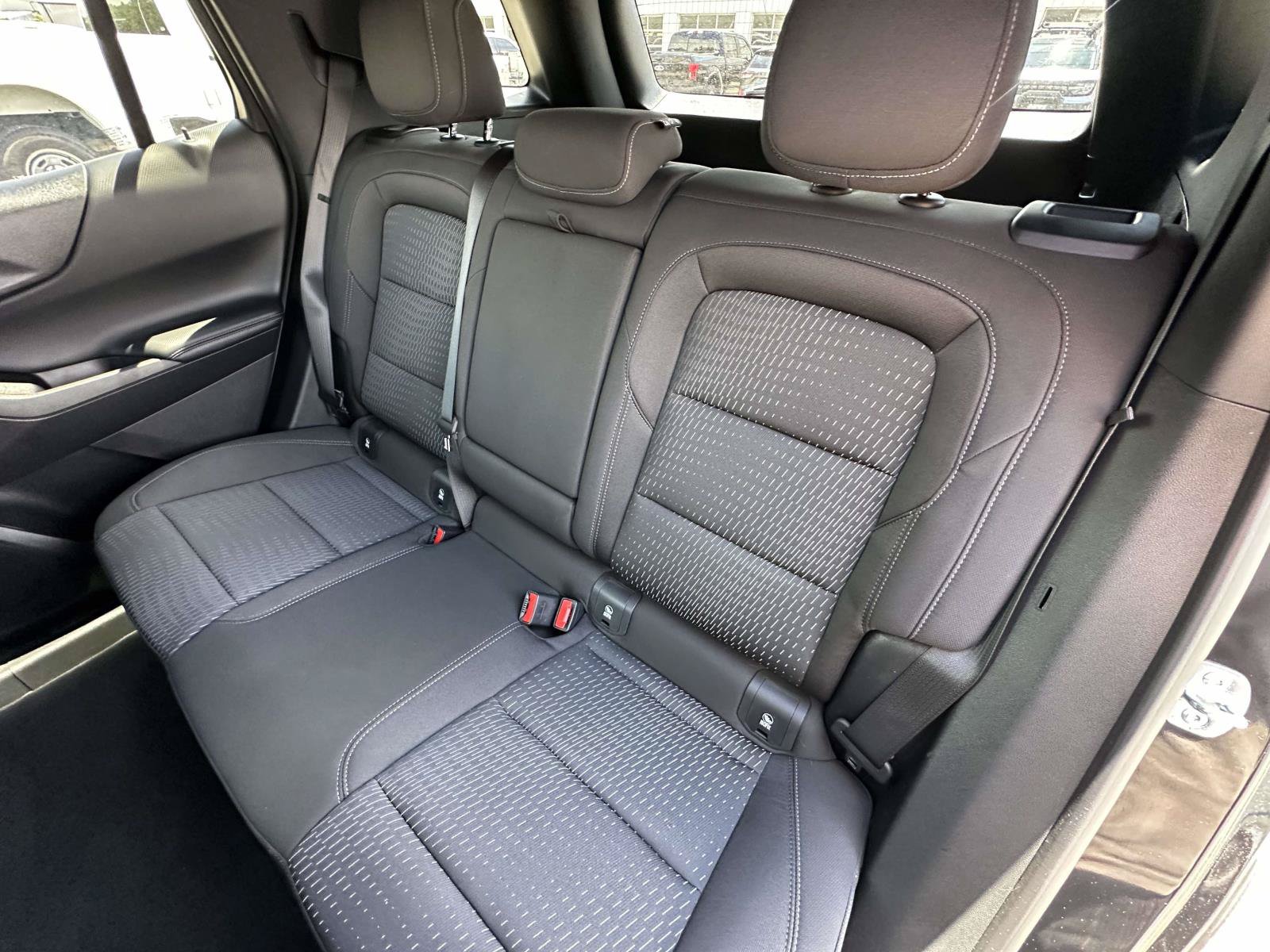 Used 2026 Chevrolet Equinox LT w/ Safety and Technology Package FWD image 26