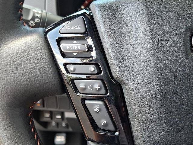 Used 2025 Nissan Frontier PRO-4X w/ Pro Premium Package AWD/4WD image 12