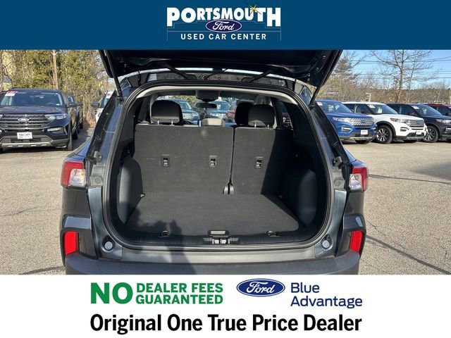 Certified 2022 Ford Escape SE w/ SE Sport Appearance Package image 21