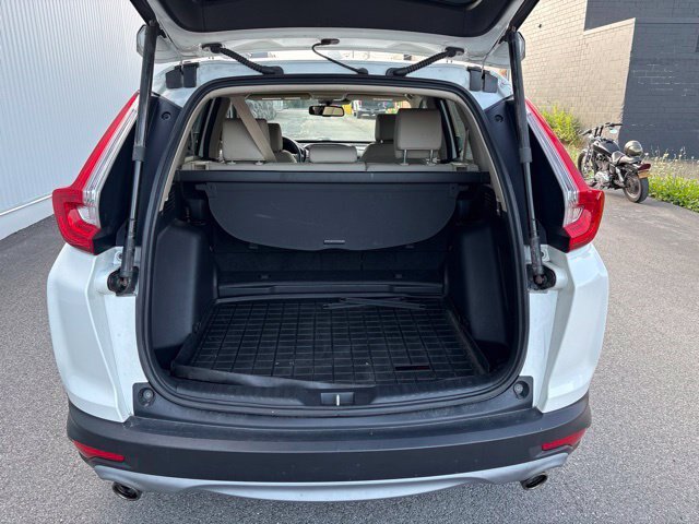 Used 2019 Honda CR-V Touring image 10