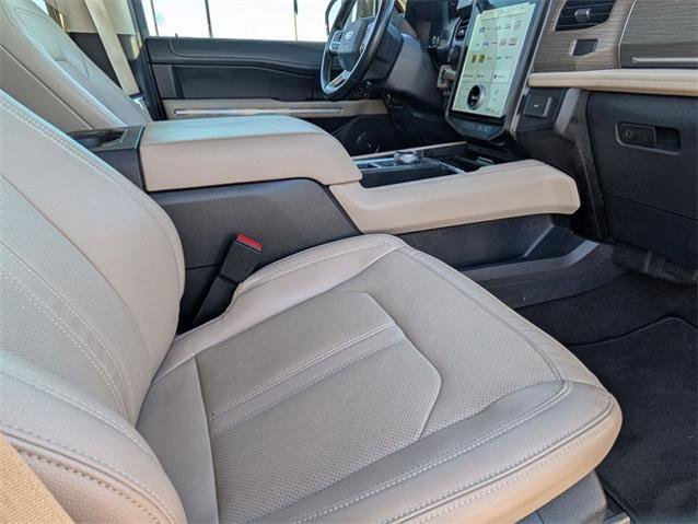 Certified 2023 Ford Expedition Limited image 32