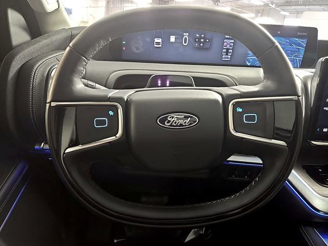 Certified 2025 Ford Expedition Platinum w/ Driver's Package image 21