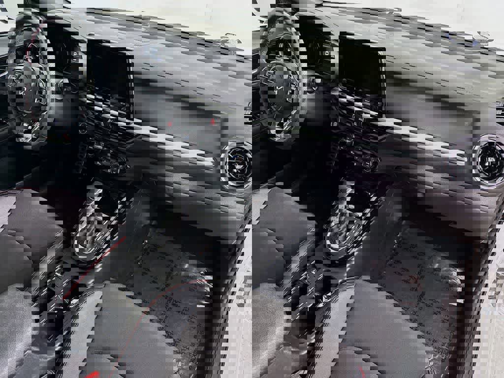 Used 2024 Kia Forte GT image 33