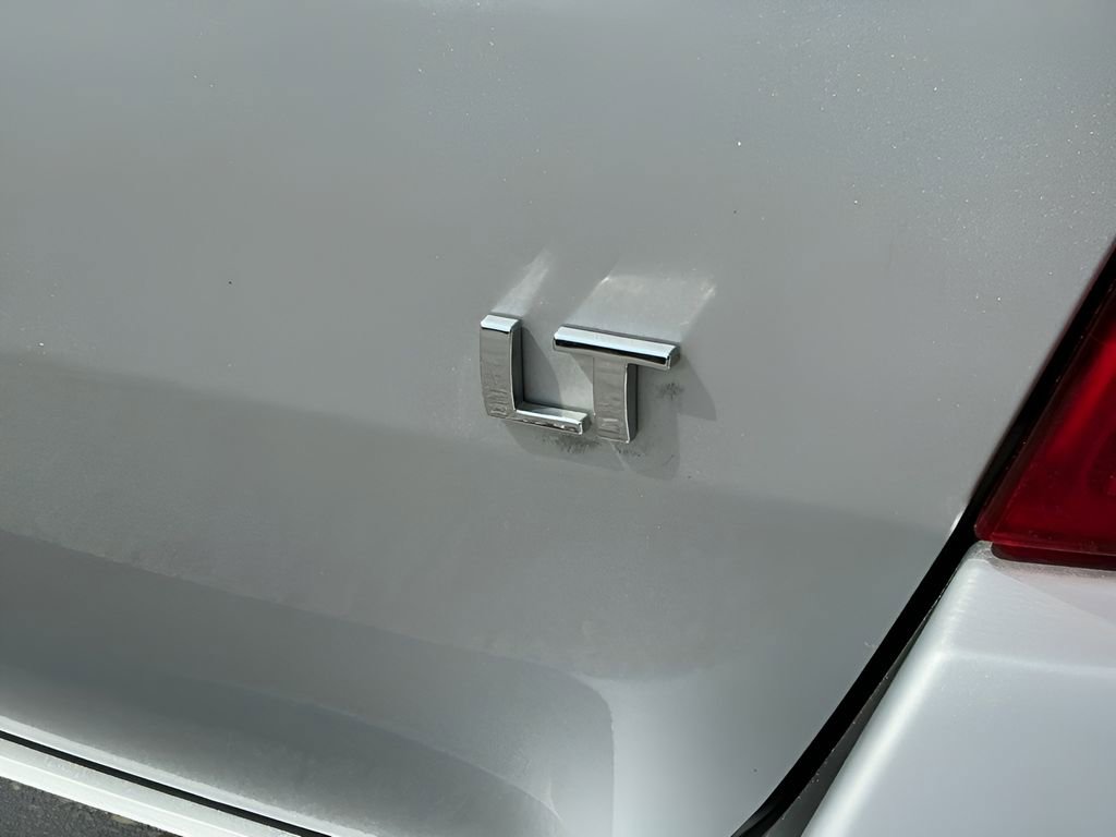 Used 2019 Chevrolet Trax LT w/ LT Convenience Package image 18