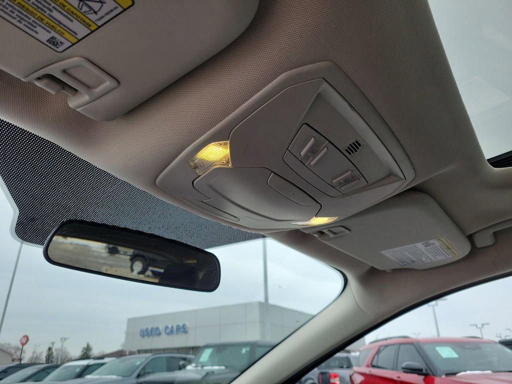 Certified 2017 Ford Escape SE image 30