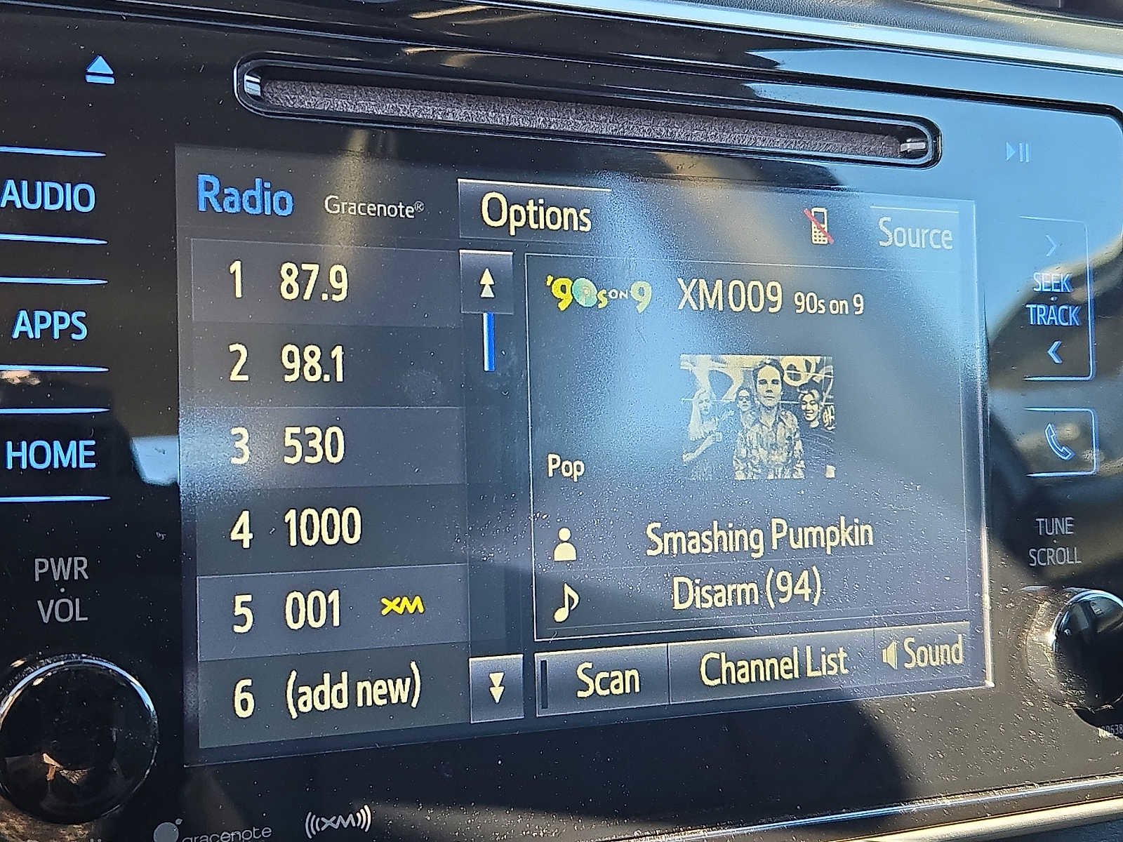 Used 2019 Toyota Corolla SE image 18