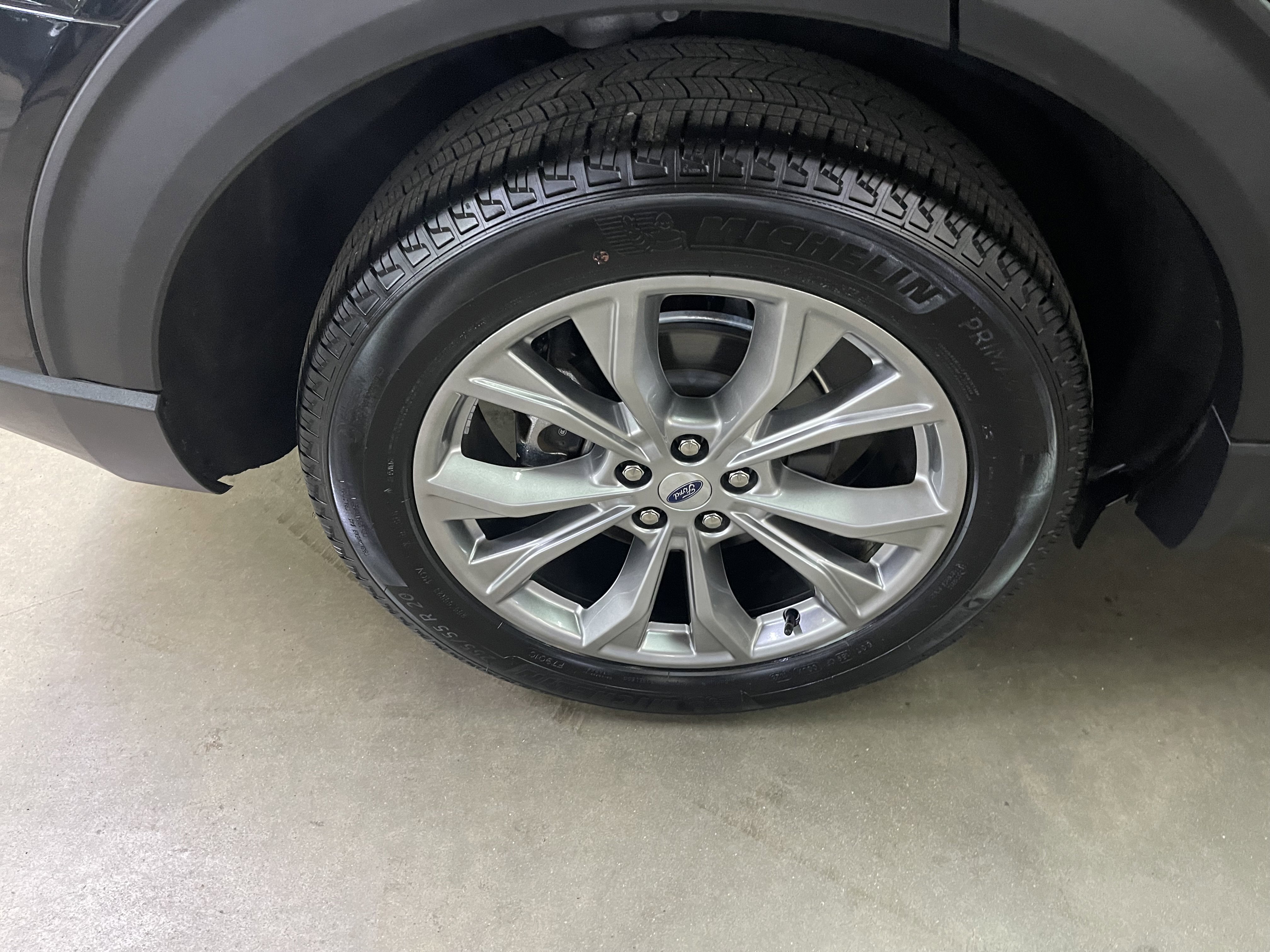 Certified 2023 Ford Explorer XLT w/ Equipment Group 202A image 9