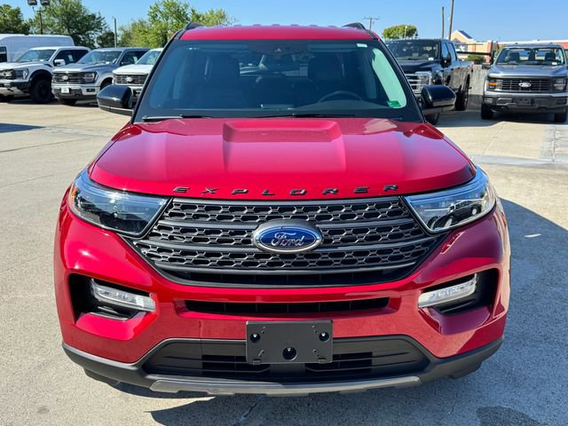 Certified 2023 Ford Explorer XLT w/ Equipment Group 202A AWD/4WD image 2