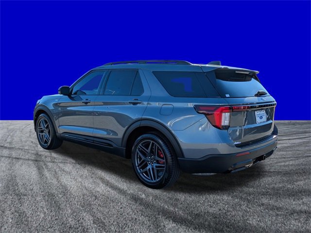 Certified 2025 Ford Explorer ST-Line w/ Premium Package image 3
