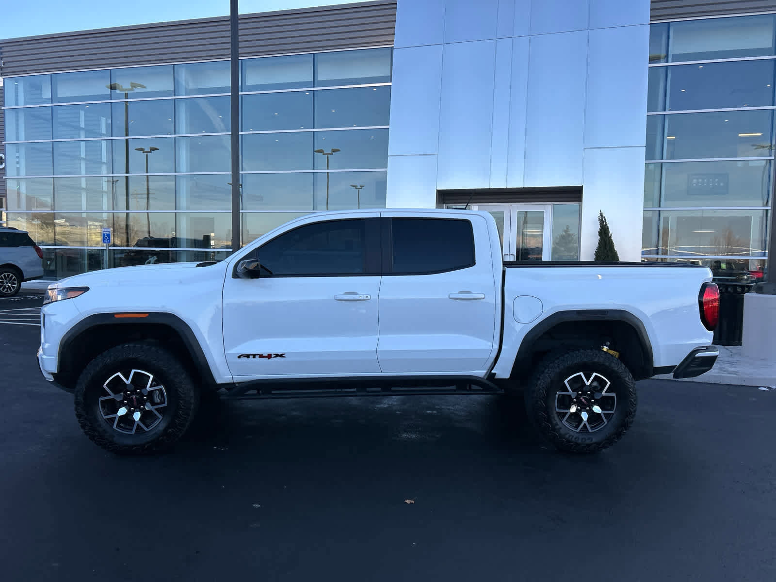 Used 2023 GMC Canyon AT4X image 5