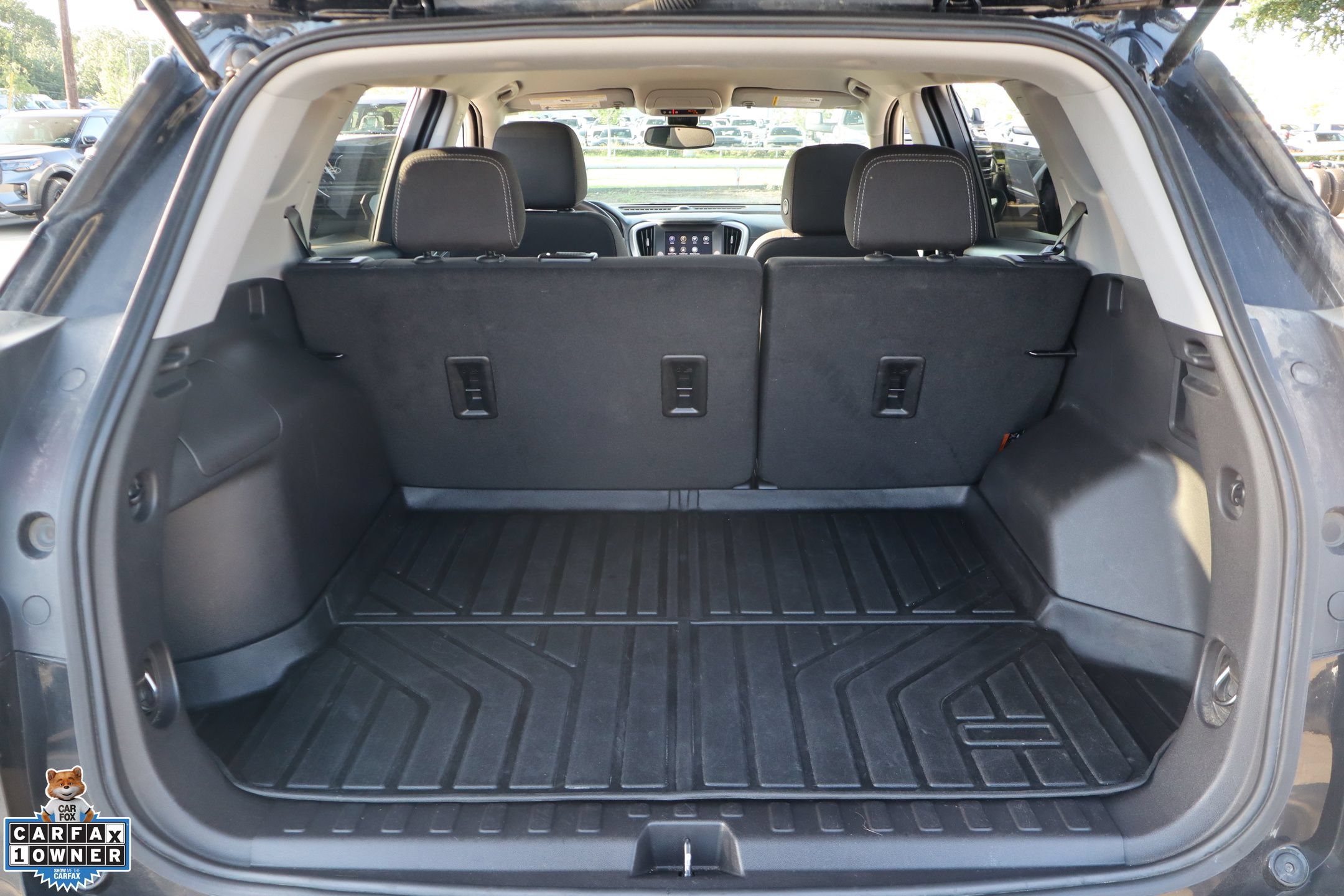 Used 2024 GMC Terrain SLE AWD/4WD image 25