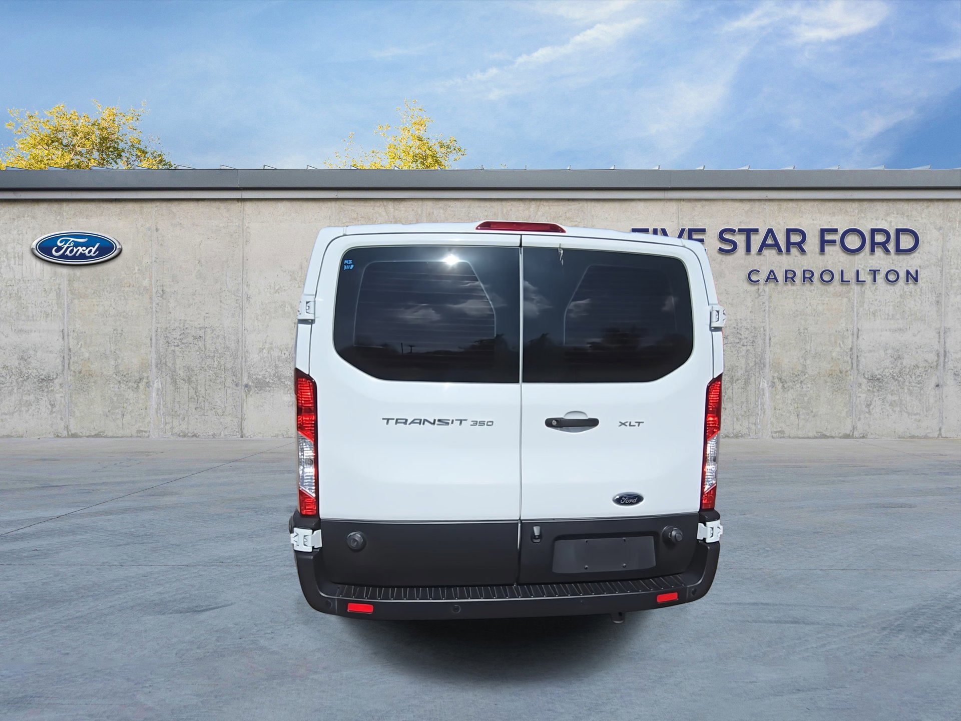 Certified 2020 Ford Transit 350 XLT image 4