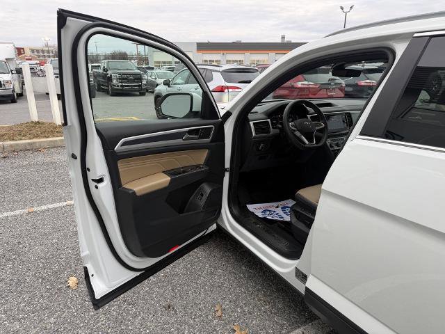 Used 2021 Volkswagen Atlas Cross Sport SEL image 10