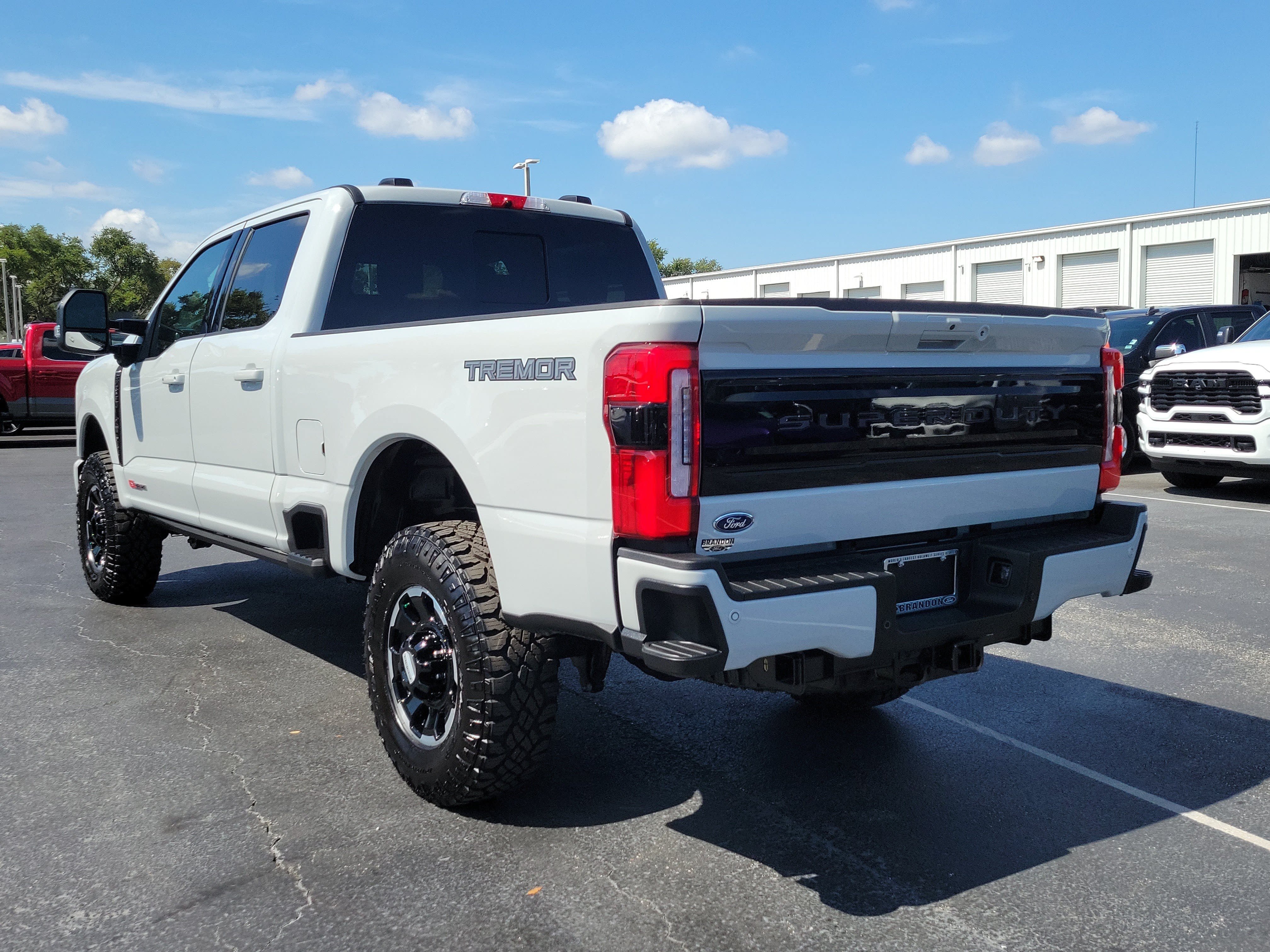 Certified 2026 Ford F350 Platinum w/ Tremor Off-Road Package AWD/4WD image 7