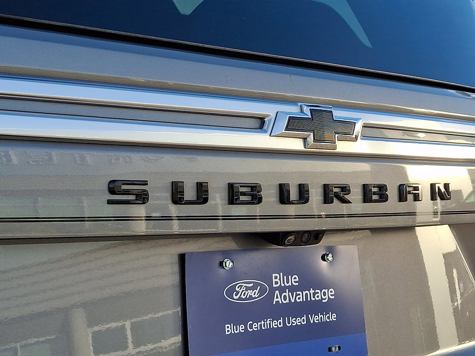 Used 2021 Chevrolet Suburban High Country image 31