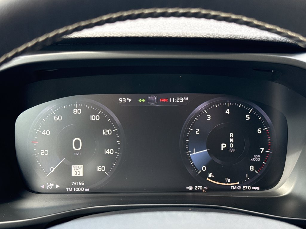 Used 2020 Volvo XC40 T4 R-Design FWD image 17