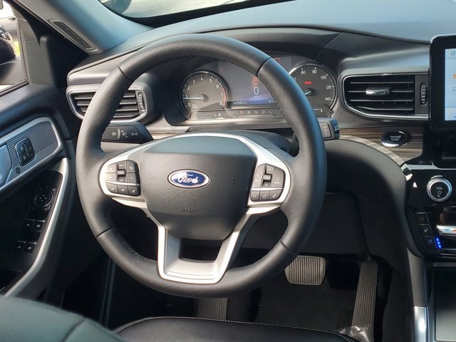 Certified 2023 Ford Explorer Limited w/ Equipment Group 301A image 21