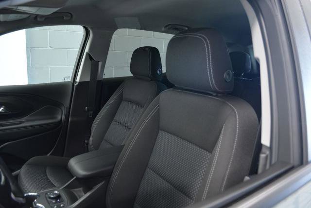 Used 2023 GMC Terrain SLE w/ Driver Convenience Package AWD/4WD image 9