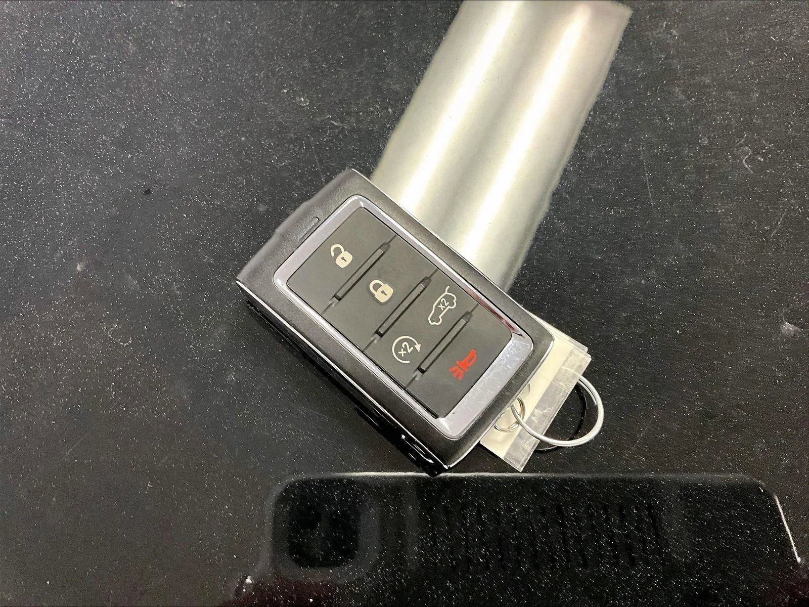 Used 2023 Jeep Grand Cherokee Limited image 9